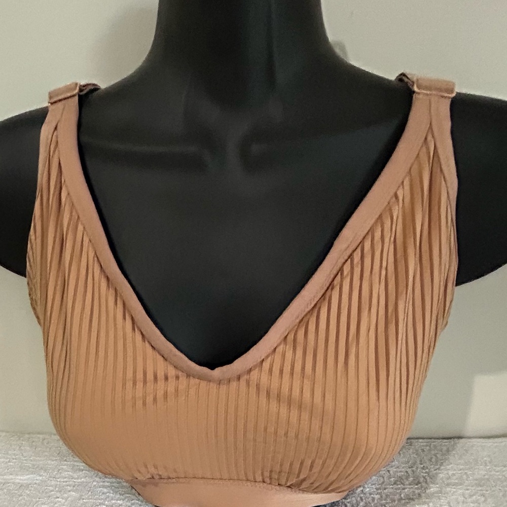 Playtex Tan Ribbed Bra